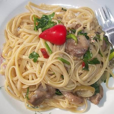 Szicíliai gombás spagetti fehérborral